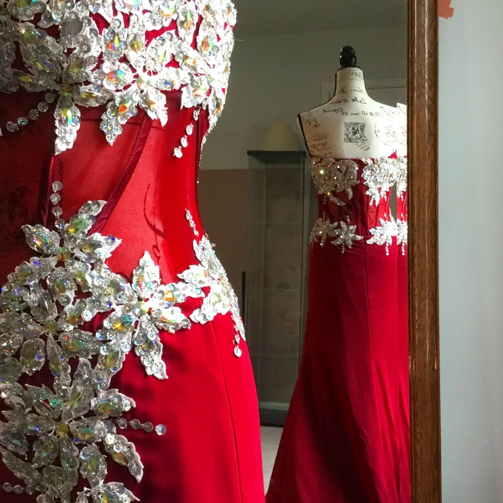 Ball gown